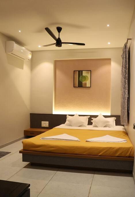 'Sumadhu Homes - 201 ' Kolhapur Luaran gambar