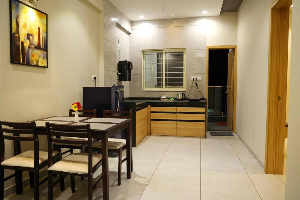 'Sumadhu Homes - 201 ' Kolhapur Luaran gambar